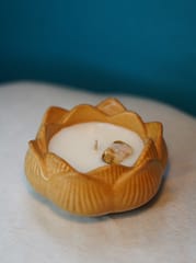 Lotus Candle