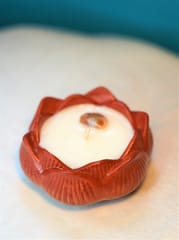 Lotus Candle